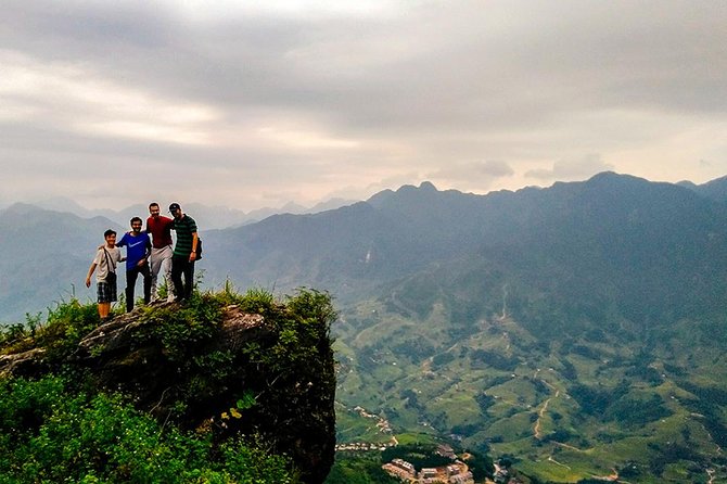 Explore Nature View And Homestay Experience - Day 2: the trek from the homestay to Su Pan