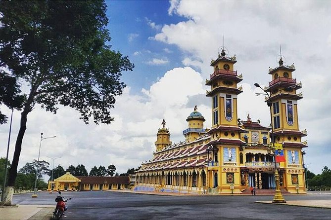 Explore Truly Local Culture at Cao Dai Holy See - Private Daytour - Key Things You’ll Notice on This Cao Dai Day Tour