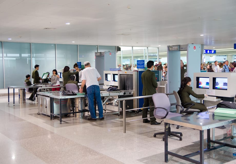 Fast Track Services Tan Son Nhat Airport (Hcm) | No Waiting - Who This Service Suits Best in Ho Chi Minh City