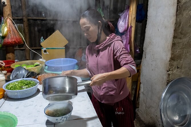 Food Tour By Bicycle In Phu Quoc - Stop 4: Bún quậy Bình Dung and the hands-on noodles