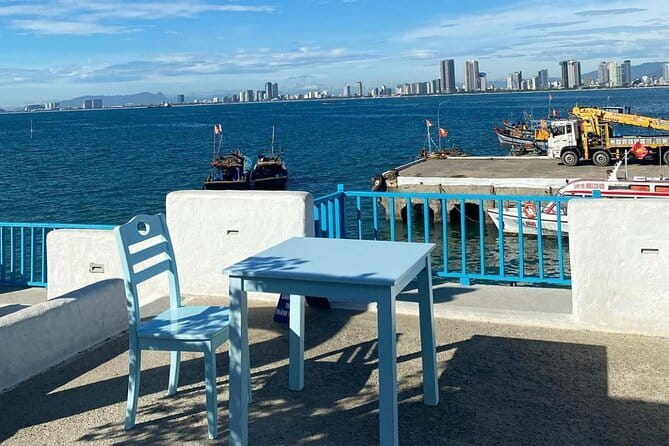 [Free E-sim] Da Nang Coastal Charm Half Day Cafe Tour - Stop 1: Cửa Ngõ Café breakfast with sea-air vibes