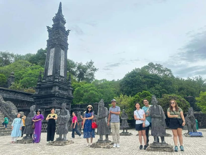 From Da Nang: Hue City Full-Day Tour with Lunch (Group tour) - Da Nang to Hue by bus: Hai Van Tunnel and the morning rhythm