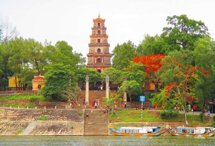 From Da Nang: Hue Imperial City Full-Day Tour - Khai Dinh Royal Tomb: where the design becomes the story