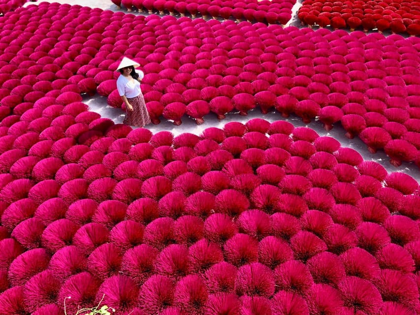 From Ha Noi: Perfume Pagoda & Quang Phu Cau Incense Village - Quang Phu Cau incense village: photos, sunlight, and a real craft