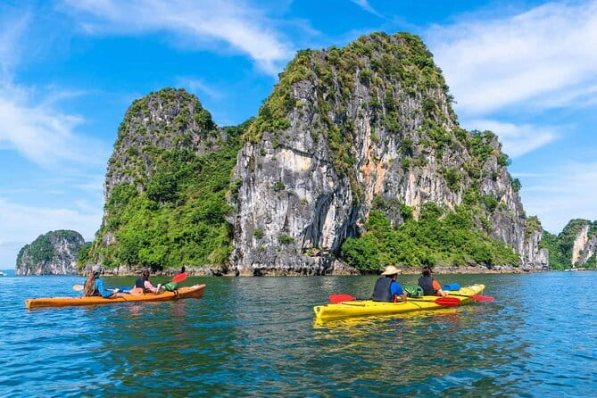 From Hanoi: 1-Day Halong 5-Star Cruises with Big & Small Groups - A Halong Bay day that starts early and ends with salty-air calm