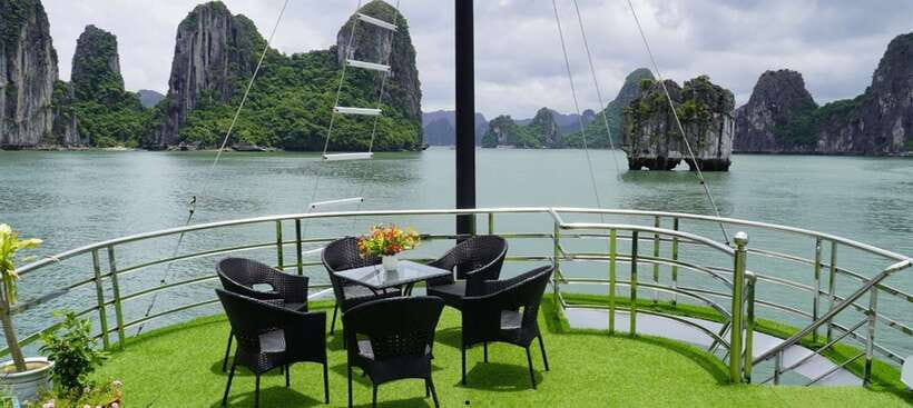 From Hanoi: 1 -Day Halong Bay Cruise With Big & Small Groups - Ti Top Island (Titov Peak) and Swimming: The Stop That Gives You the View