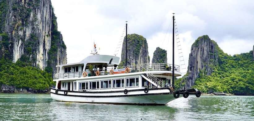 From Hanoi: 1 -Day Halong Bay Cruise With Big & Small Groups - First Steps on Board: Safety Briefing and Getting Oriented Fast