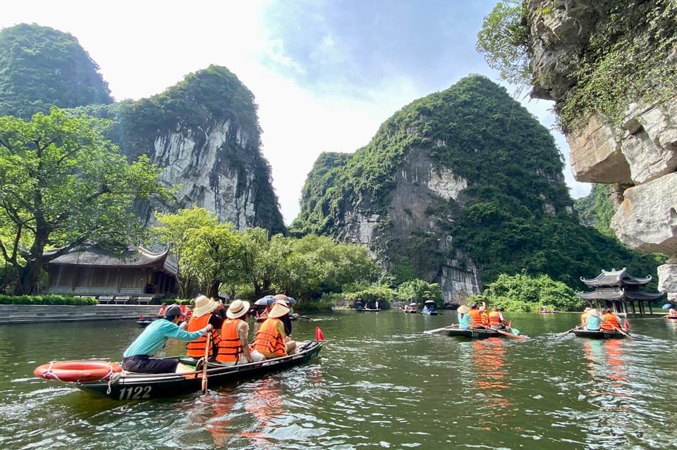 From Hanoi: 1-Day Private Car to Incense Village & Ninh Binh - A smooth Hanoi to Ninh Binh day in a private car
