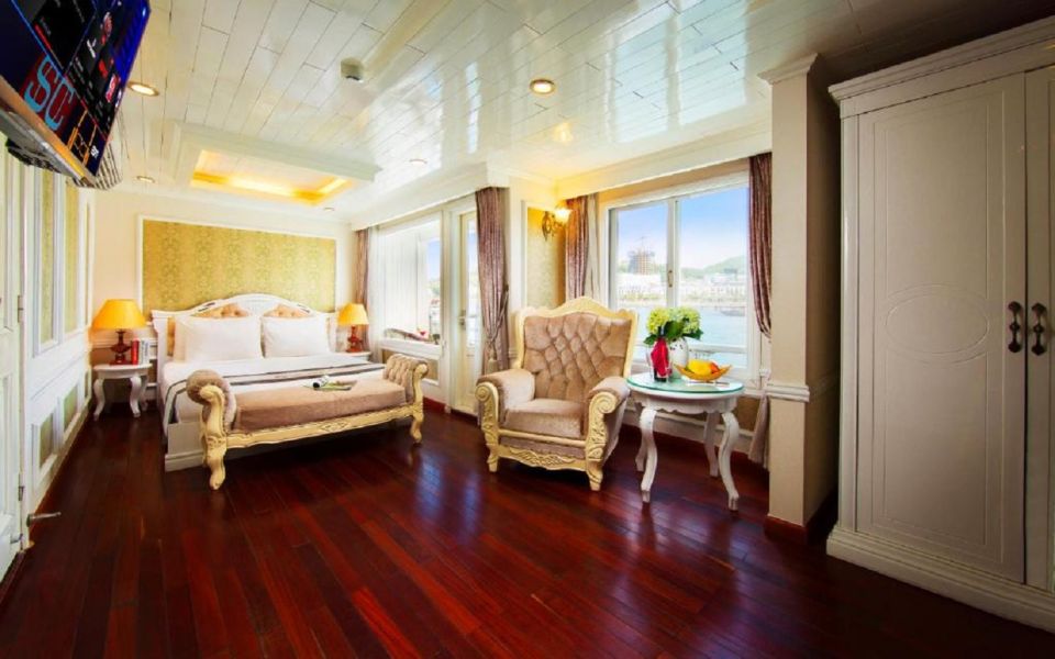 From Hanoi: 2-Day Bai Tu Long Bay Luxury Cruise with Jacuzzi - Lunch back on board and the drive home to Hanoi