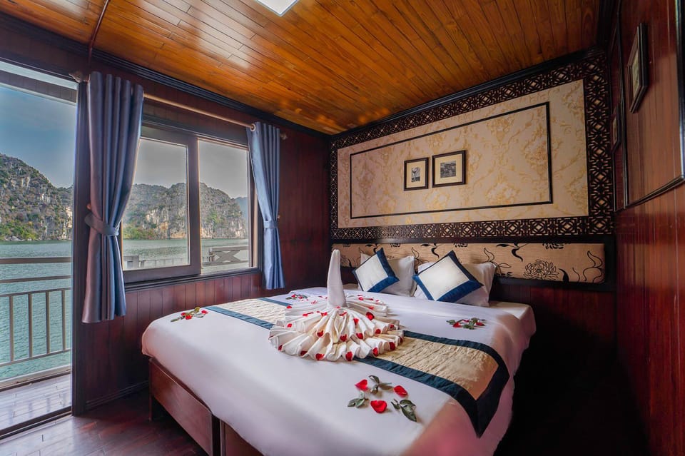 From Hanoi: 2-Day Ha Long Bay Boat Tour - Day 2: waking up early and getting to Luon Cave