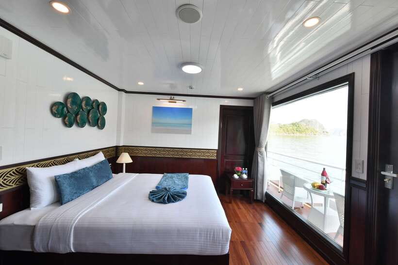 From Hanoi: 2-Day Halong Sapphire Cruise with Balcony Cabin - The cruise idea: Lan Ha + Halong in 2 days