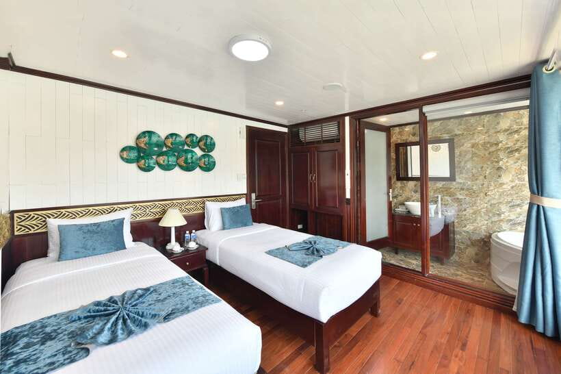 From Hanoi: 2-Day Halong Sapphire Cruise with Balcony Cabin - Logistics you should expect: timing, changes, and what to pack