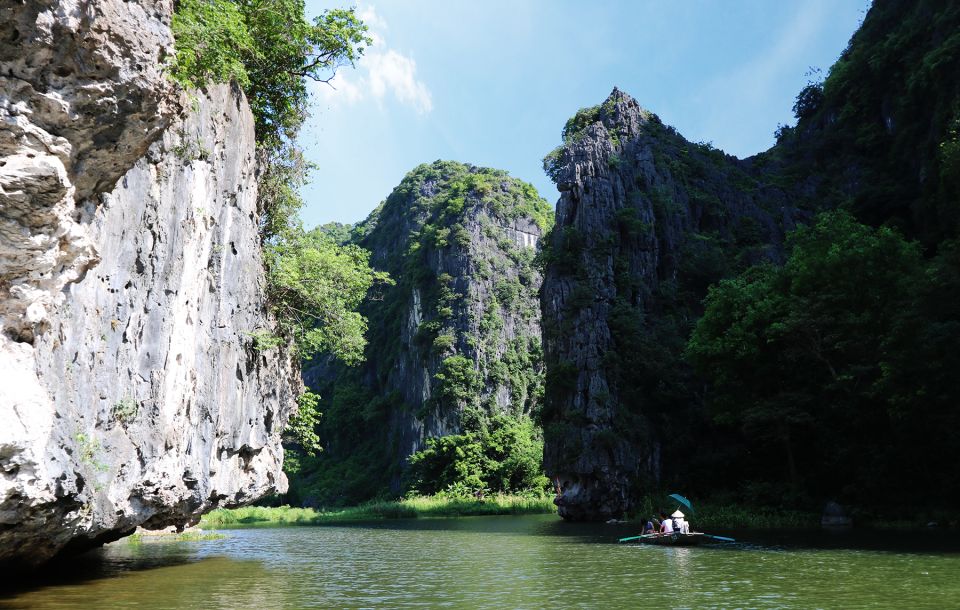 From Hanoi: 2-Day Ninh Binh Tour with Accommodation & Meals - Hoa Lu and Bich Dong: 10th-century temples with a guided story