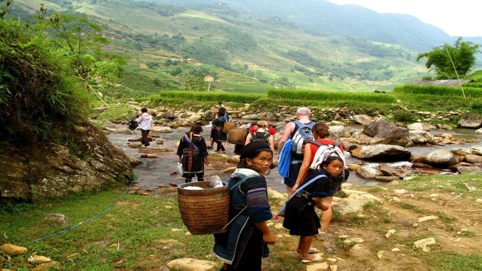 From Hanoi: 2-Day Overnight Sapa Tour by Limousine - Dinner, night strolls, and hotel sanity