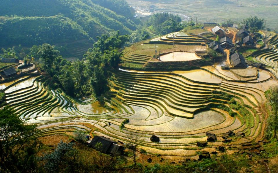 From Hanoi: 2-Day Sapa Cultural Exchange Tour with Homestay - Day 1: Y Linh Lo Downhill Through Muong Hoa Valley to Ta Van
