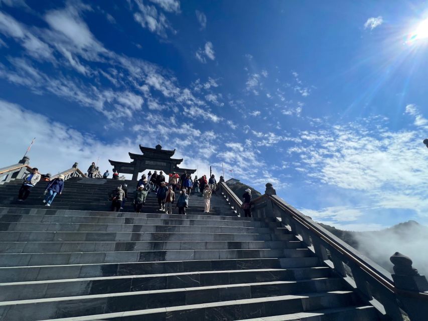 From Hanoi: 2-Day Sapa, Fansipan, and Muong Hoa Valley Tour - H2: Free time in Sa Pa before the return to Hanoi