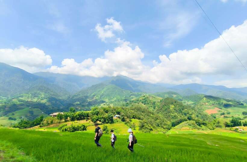 From Hanoi: 2-Day Sapa Trek Tour - Luxury Limousine Transfer - Guides and group size: why it feels personal