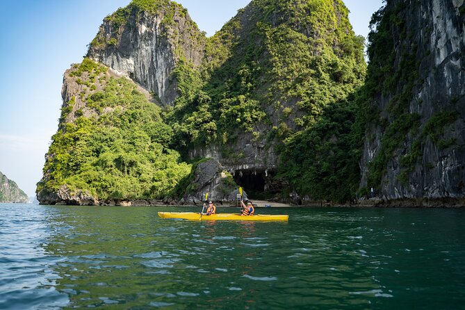 From Hanoi: 2D1N Ha Long Bay Deluxe Cruise with Bus Limousine - English-Speaking Support and the Human Side of Booking