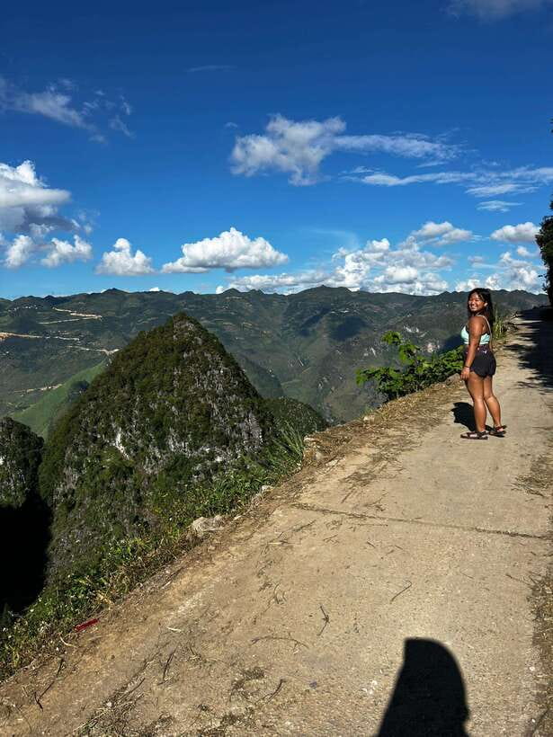 From Hanoi: 3-day Ha Giang Loop - Small group - Day 3 (About 150 km): Sa Phin Palace, Pine Forest Pass, and Back Through Tam Sơn
