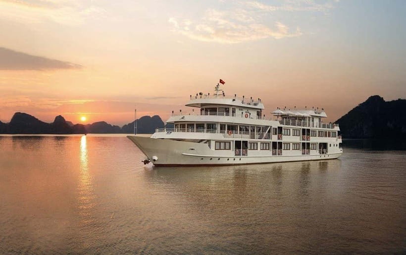 From Hanoi: 3 Day Halong Bay 5 Star Cruise - Ninh Binh Tour - Ninh Binh’s UNESCO waterworld: Trang An boat ride and why the views work