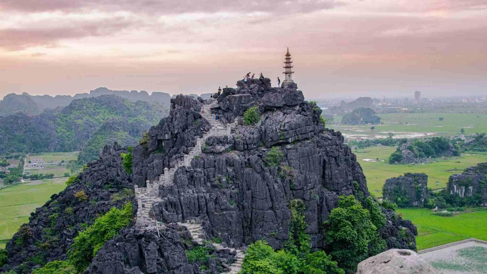 From Hanoi: 3-Day Luxury Tour Ninh Binh & Ha Long Bay Cruise - Day 3 Lan Ha + Dark and Bright Cave: Your Last Kayak Paddle
