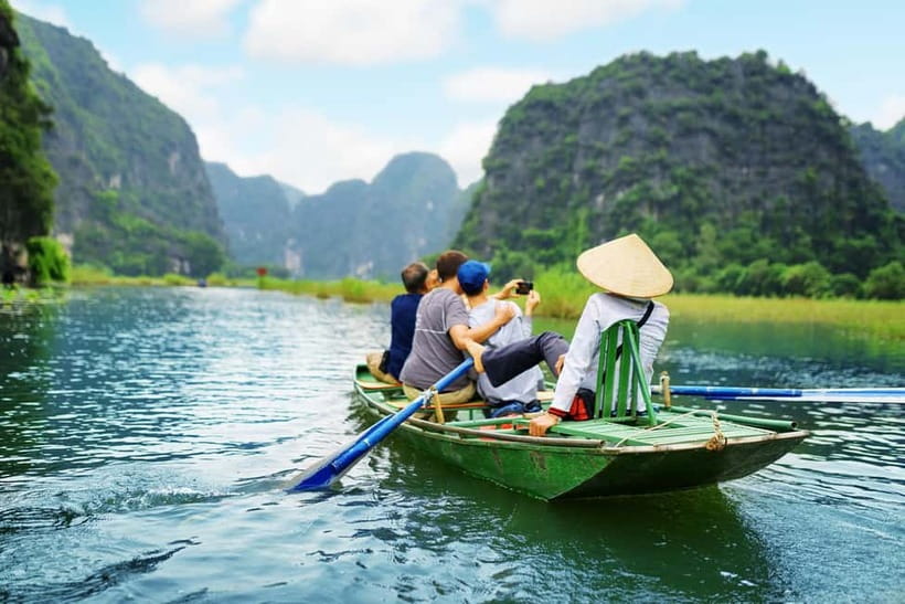 From Hanoi: 3-Day Luxury Tour Ninh Binh & Ha Long Bay Cruise - Day 1 in Ninh Binh: Hoa Lu Temples, Cycling, and the 3-Cave Trang An Ride