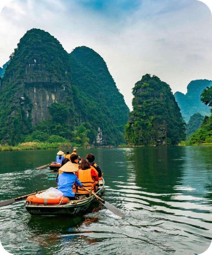 From Hanoi: 3 Day Ninh Binh & Ha Long-Lan Ha 5 Star Cruise - Food, Drinks, and the Onboard Activity Mix