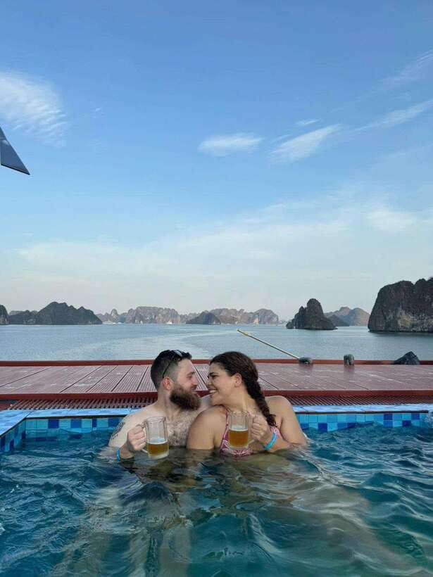 From Hanoi: 3 Day Ninh Binh & Ha Long-Lan Ha 5 Star Cruise - Guides and Service: What You’re Likely to Experience