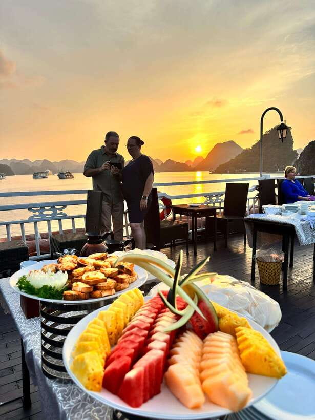 From Hanoi: 3D2N Ha Long & Lan Ha Bay by Le Journey Cruise - Day 2: Lan Ha Bay by smaller boat, Dark Cave, kayaking, and pearl farm time