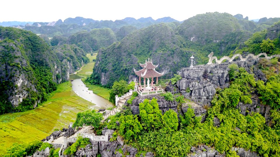 From Hanoi: Bai Dinh, Trang An, and Mua Cave Full-Day Tour - Mua Cave and the 500 Steps: Views Toward Tam Coc and the Ngo Dong River