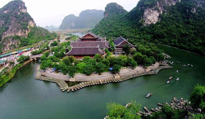 From Hanoi: Bai Dinh, Trang An Mua Cave - A Scenic Day Tour - Getting from Hanoi to Ninh Binh without losing the day