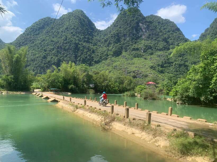 From Hanoi: Ban Gioc Waterfall - Local Villages 2nights/1day - Paper-Making and Forging Stops: Try It, Don’t Just Watch