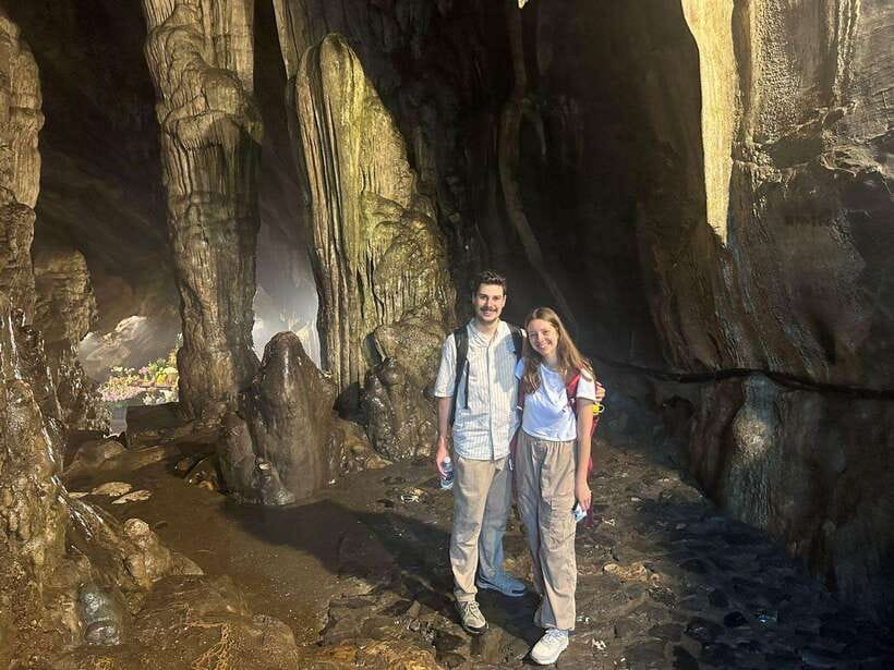 From Hanoi: Full-Day Perfume Pagoda Group Tour with Lunch - Huong Tich Cave: climb by foot (2.5 km trek) or switch to cable car