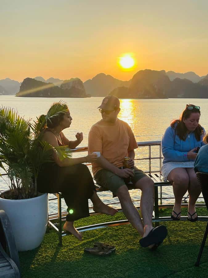 From Hanoi: Ha Long Bay Luxury Day Cruise with Food & Kayak - Who This Tour Fits Best (and Who Might Want Another Option)