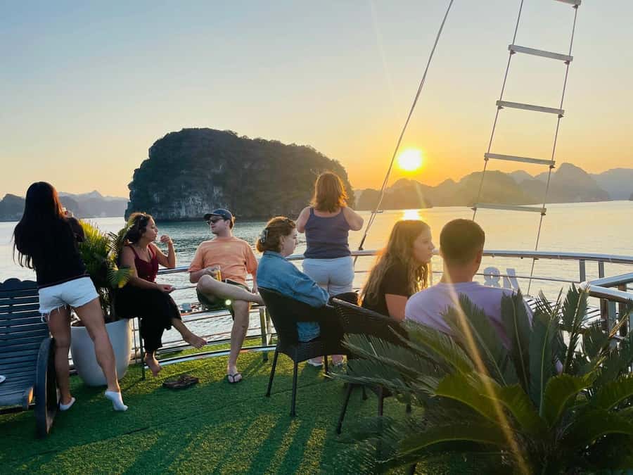 From Hanoi: Ha Long Bay Luxury Day Cruise with Food & Kayak - Luon Cave Area by Kayak or Bamboo Boat