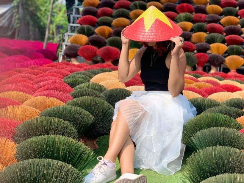 From Hanoi: Half-Day Tour to Incense & Hat Villages - Chuong Conical Hat Village: Watching a 300-Year Craft in Motion