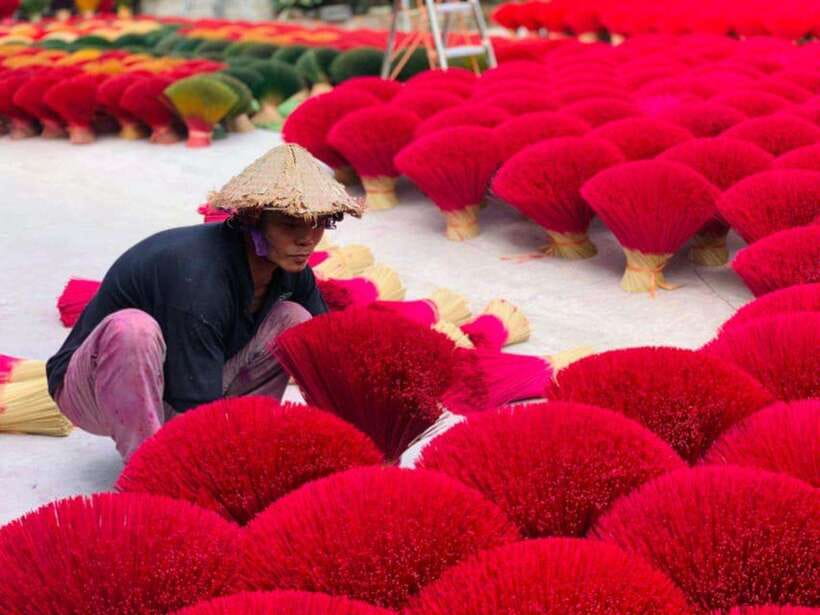 From Hanoi: Half-Day Tour to Incense & Hat Villages - The Largest Incense Factory: How the Whole Process Fits Together