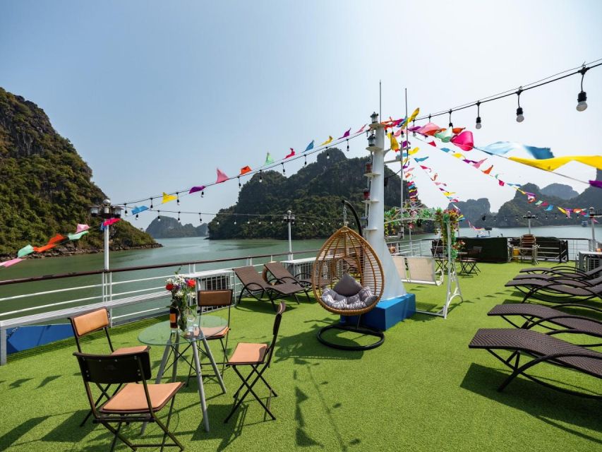 From Hanoi: Halong Bay Deluxe Cruise Day Trip - Luon Cave and kayaking for an extra fee