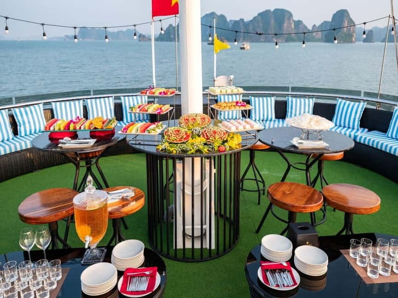 From Hanoi: Halong bay Luxury tour on 5 star cruise - Luon Cave kayaking or bamboo boat: how to see the lagoon up close