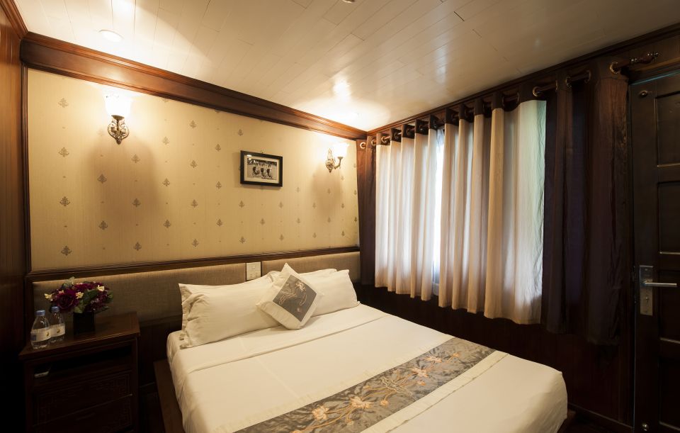 From Hanoi: Halong Explorer 3-Day Deluxe Cruise - Day 3: Sửng Sốt Cave, more island viewpoints, and spring roll class