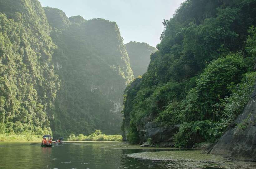 From Hanoi: Hoa Lu/Bai Dinh-Tam Coc/Trang An-Mua Cave Tours - Why This Ninh Binh Day Trip Works From Hanoi