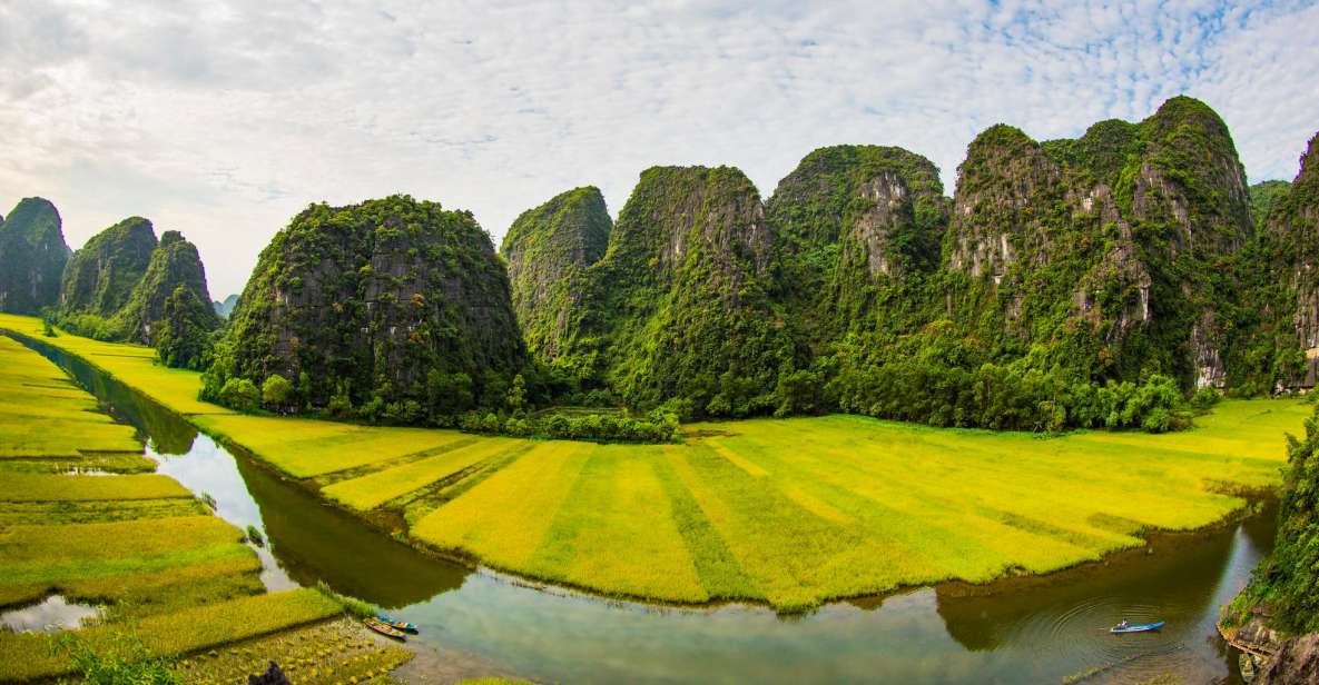 From Hanoi: Hoa Lu, Mua Cave and Tam Coc Full-Day Trip - From Hanoi to Ninh Binh: a long day that actually feels different