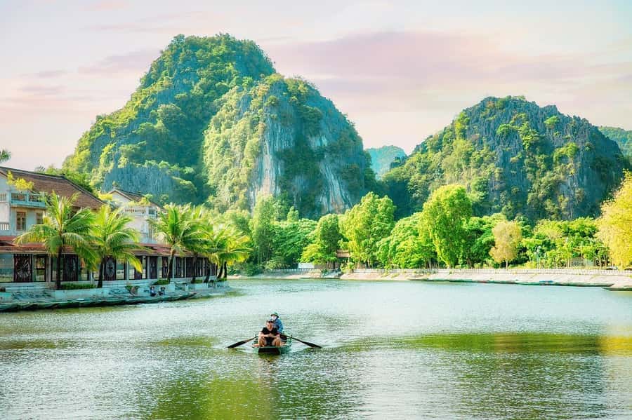 From Hanoi: Hoa Lu, Tam Coc, and Mua Cave Adventure Day Tour - Key things worth knowing before you go