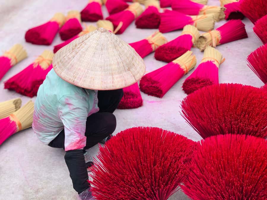 From Hanoi: Incense Village, Conical Hat and HaThai Art Tour - Weather reality in the villages