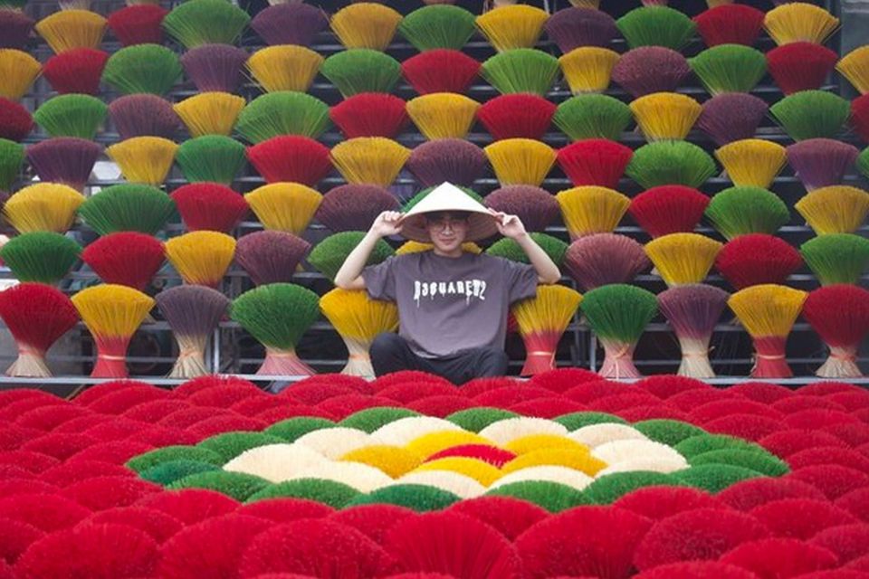 From Hanoi: Incense Village & Train Street Small Group Tour - What to bring and how to set yourself up for great photos