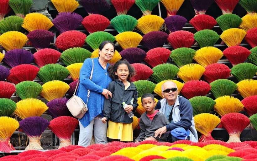 From Hanoi: Incense Village & Train Street Small Group Tour - Train Street + egg coffee: watching Hanoi do its most famous trick