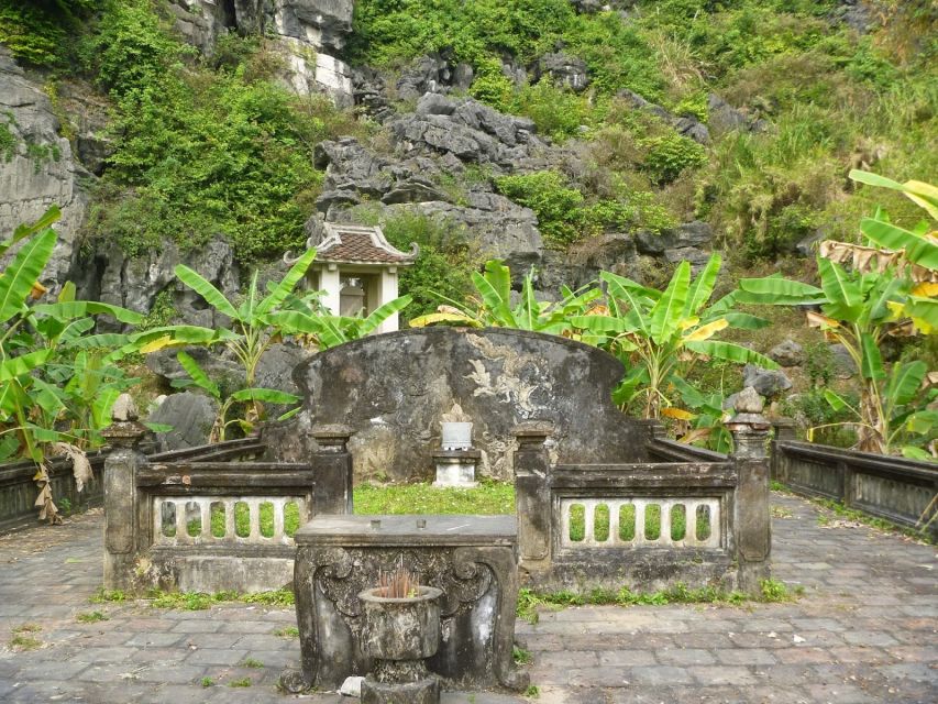 From Hanoi: Ninh Binh & Cuc Phuong National Park 2-Day Tour - Cuc Phuong National Park: primates first, then the oldest forest in Vietnam