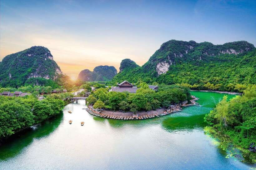 From Hanoi: Ninh Binh, Hoa Lu, Tam Coc, & Mua Cave Day-Trip - Tam Coc bamboo boat cruise: the Halong Bay on land feeling