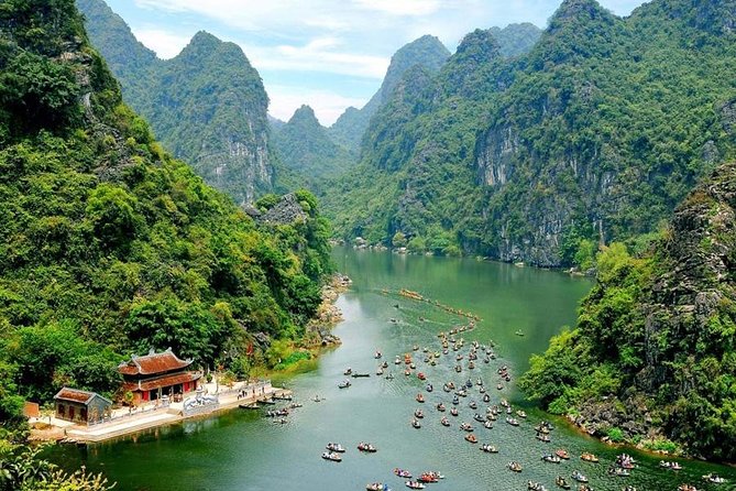 From Hanoi: Ninh Binh Tour Highlights - Transfer & Buffet Lunch - Getting from Hanoi: pickup timing and the meeting point reality