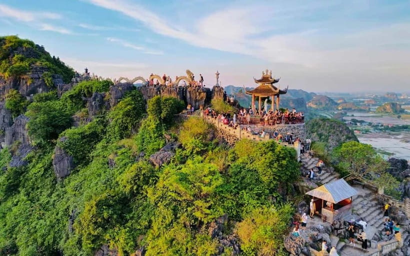 From Hanoi/NinhBinh: HoaLu-Bai Din- TrangAn- MuaCave-BichDon - Trang An Boat Ride: UNESCO Tunnels and a Skull Island Movie Moment